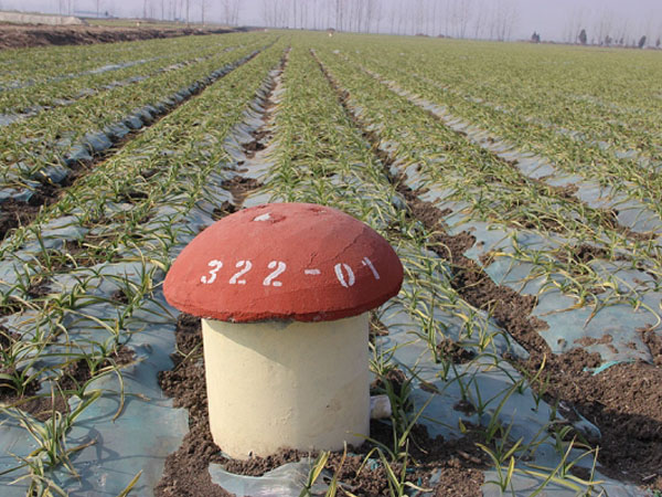 农田灌溉给水栓外保护墩图片